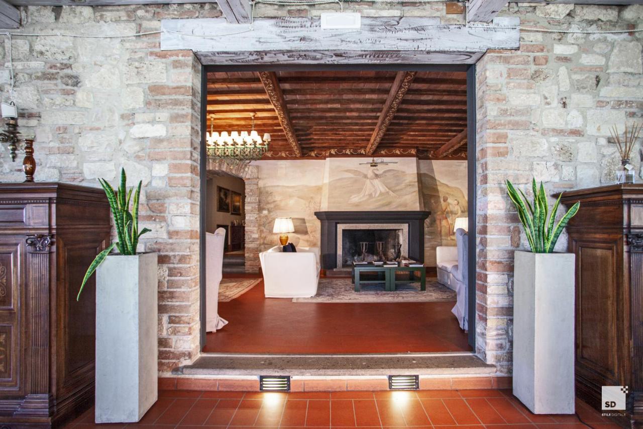 Hotel Relais Todini - Residenza D'epoca - Luxury Historic House 5*