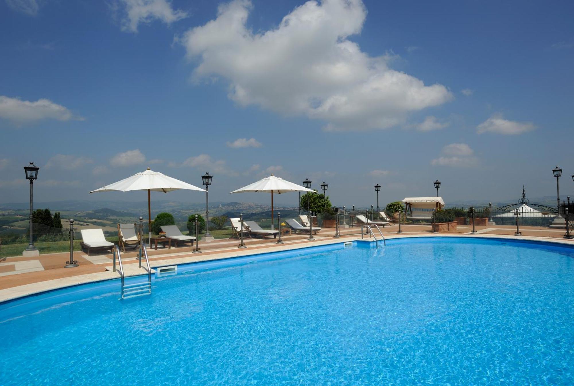 Hotel Relais Todini - Residenza D'epoca - Historic House 5*