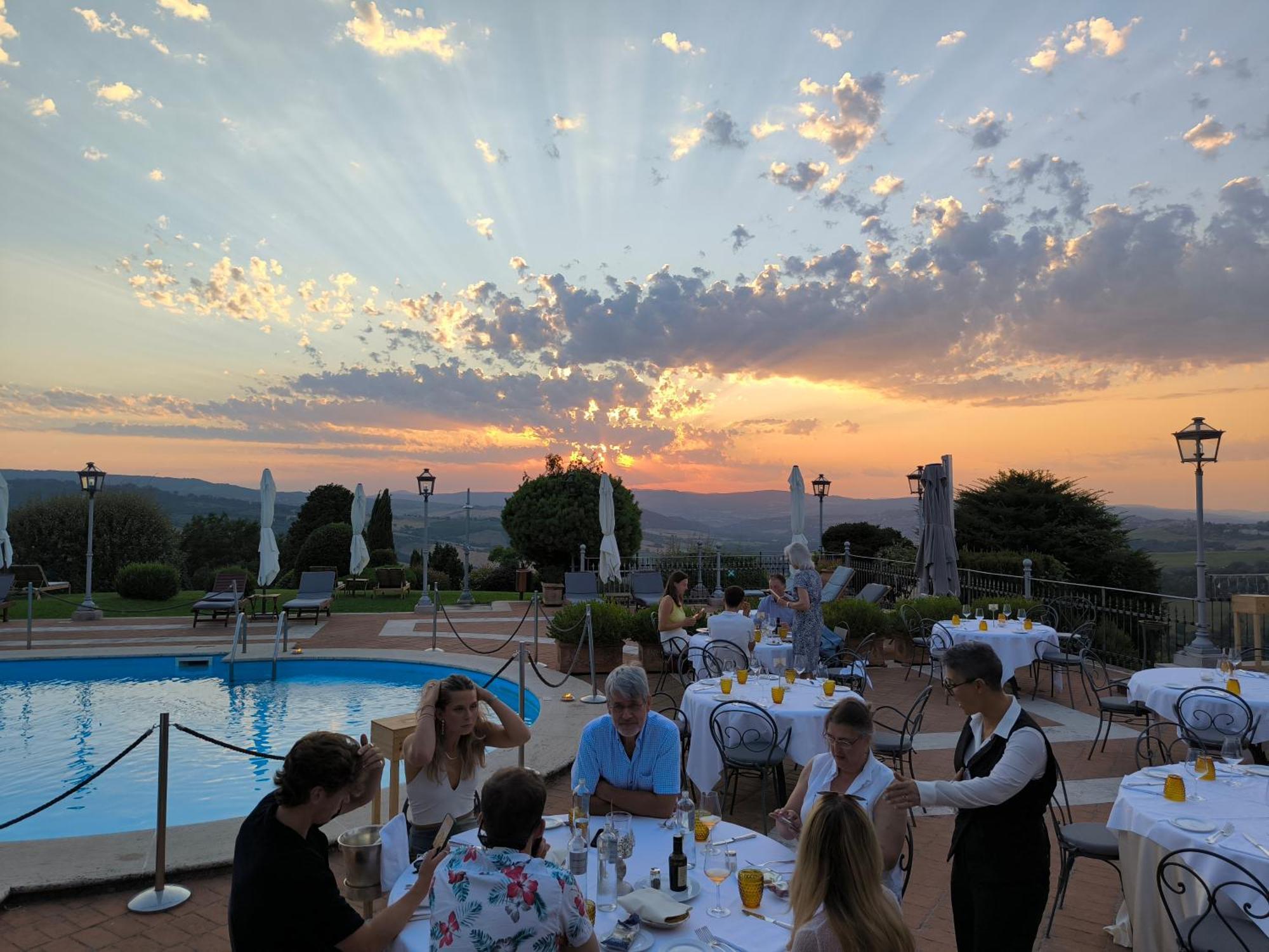 Hotel Relais Todini - Residenza D'epoca - Luxury Historic House 5*